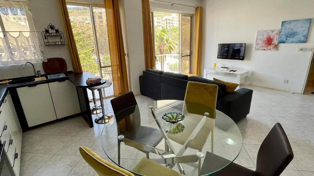 Sea View And Valley View Flat In Marsalforn 아파트 외부 사진